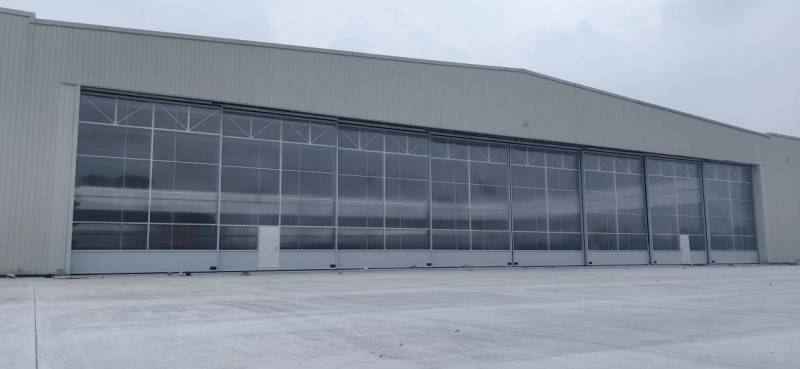 河北捷德門業(yè)突破超大跨度機(jī)庫門技術(shù)壁壘，以智能創(chuàng)新引領(lǐng)工業(yè)門行業(yè)升級(jí)